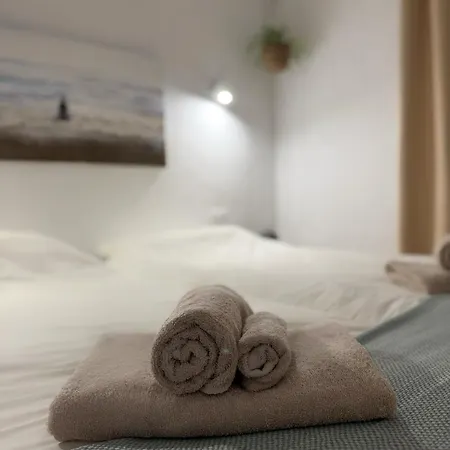 Little Oasis Apartment *